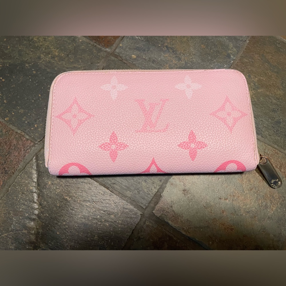 😍Authentic Louis Vuitton Wallet😍